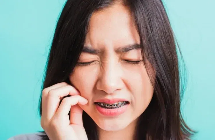 My Braces Hurt so Bad i Want to Cry: 1O Tips To Relieve Pain