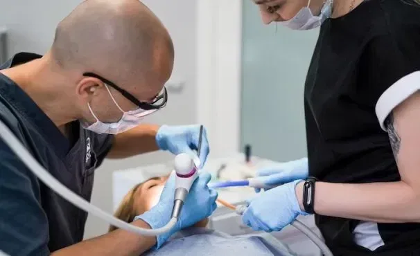 Do They Break Your Jaw to Remove Wisdom Teeth? The Truth About Extraction in 2026