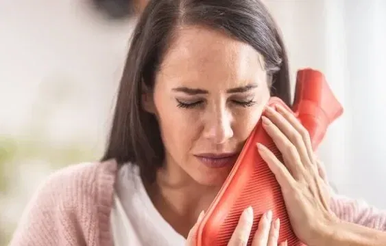 Why Does Wisdom Tooth Pain Come and Go? Expert Guide 2026