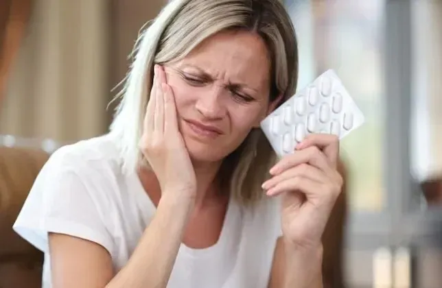 Extreme Tooth Pain Can’t Sleep? Best Solutions And Prevention