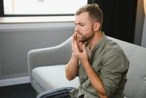 Is Your Tooth Abscess Still Swollen After 3 Days of Antibiotics? Here’s What to Do